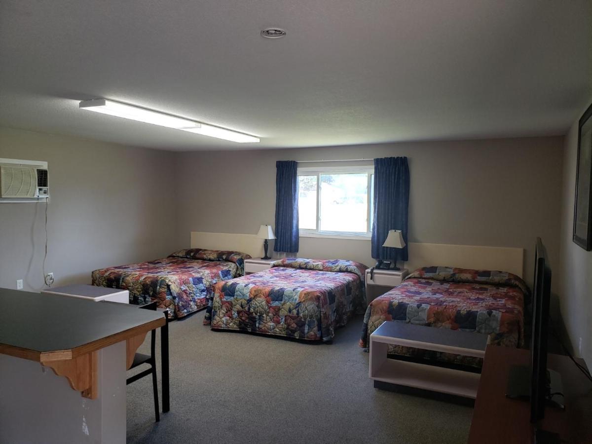 Lamplighter Inn Three Hills Extérieur photo